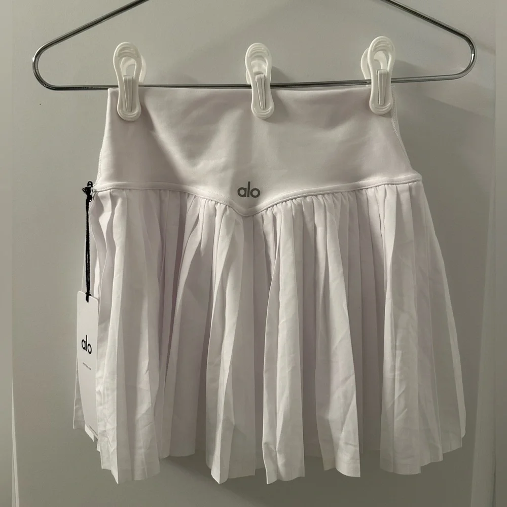 ALO Yoga White Pleated Tennis Skirt